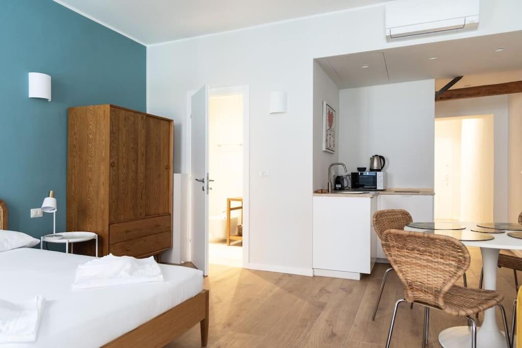 Youhosty - Ticinese Suite 1 Milan Exterior photo