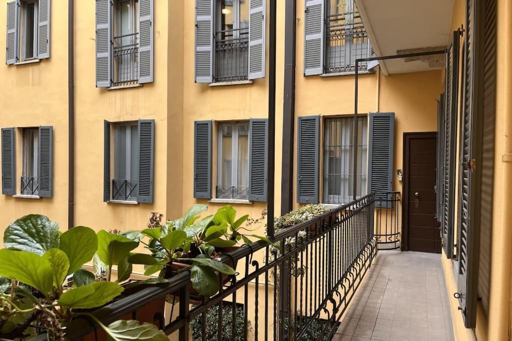 Youhosty - Ticinese Suite 1 Milan Exterior photo